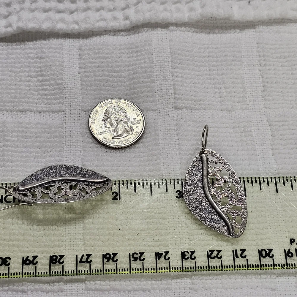Silpada Silver Leaf Drop Earrings 925 Silver - Picture 12 of 13